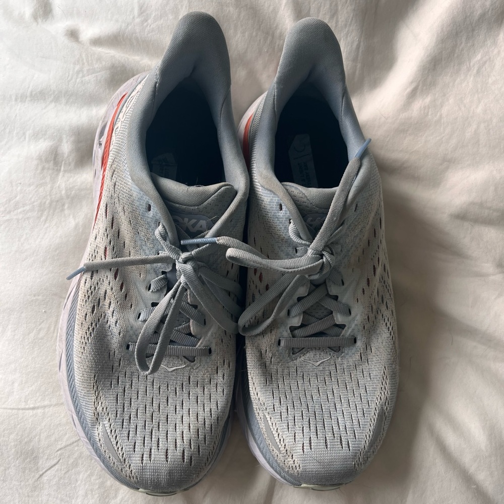 Size 7.5 Hokas